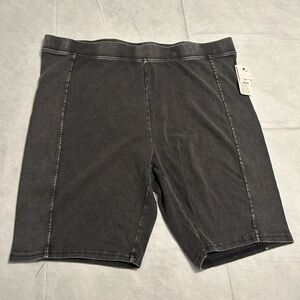 Ultra Flirt Dark Gray Bike Shorts